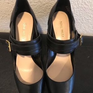 Nine West high heel shoes